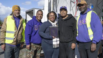 Volunteers at Operation Gobble Gobble with Assemblywoman Wilson